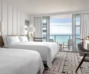 Photo 4 - Cadillac Hotel & Beach Club, Autograph Collection