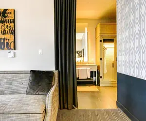 Photo 3 - WATERMARK Baton Rouge, Autograph Collection