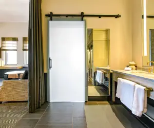 Photo 5 - WATERMARK Baton Rouge, Autograph Collection