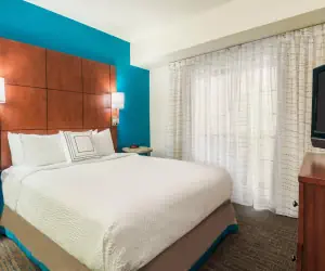 Photo 3 - Residence Inn Chattanooga Downtown