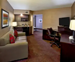 Photo 3 - Holiday Inn Hotel & Suites Chicago Northwest - Elgin, an IHG Hotel