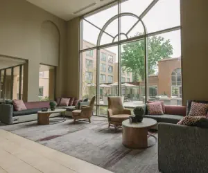 Photo 4 - Courtyard by Marriott Nashua