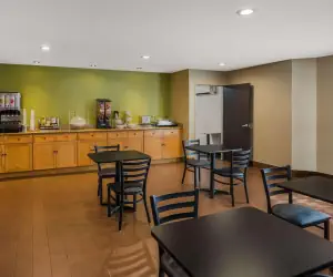 Photo 4 - SureStay Plus by Best Western Mesa Superstition Springs