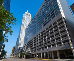 Photo 3 - Sheraton Indianapolis City Centre Hotel