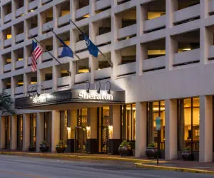 Photo 4 - Sheraton Indianapolis City Centre Hotel