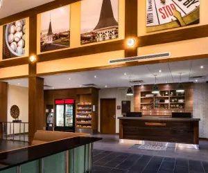 Photo 4 - Four Points by Sheraton Louisville Airport