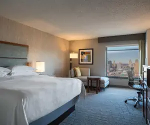 Photo 5 - Sheraton Kansas City Hotel at Crown Center