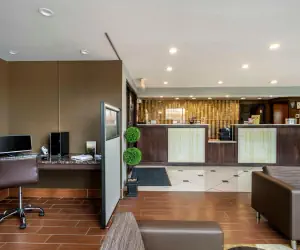 Photo 3 - Best Western Statesville Inn