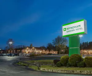 Photo 2 - Wyndham Garden York