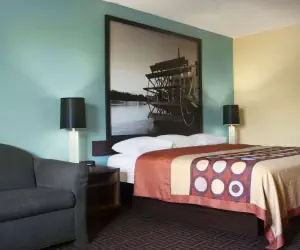 Photo 5 - Super 8 by Wyndham Peoria