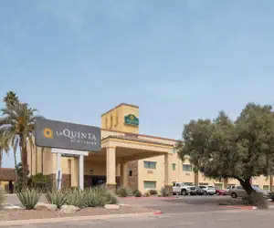 Photo 3 - La Quinta by Wyndham Tucson - Reid Park