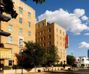 Photo 2 - Ambassador Hotel Oklahoma City, Autograph Collection