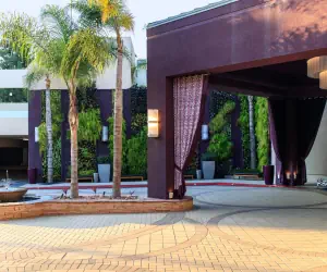 Photo 2 - Avenue of the Arts Costa Mesa, a Tribute Portfolio Hotel