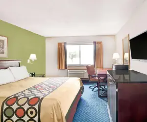 Photo 5 - Super 8 by Wyndham West Memphis