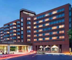 Photo 2 - Four Points by Sheraton Richmond