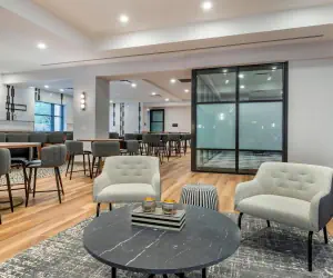 Photo 3 - Sheraton Suites Old Town Alexandria