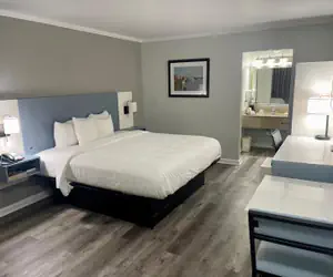 Photo 4 - Quality Inn & Suites