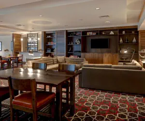 Photo 5 - Four Points by Sheraton Peoria