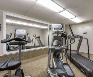 Photo 5 - Days Inn by Wyndham Harrisburg North