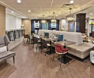 Photo 4 - Home2 Suites by Hilton Columbus