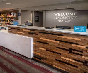 Photo 2 - Hampton Inn Charleston Downtown