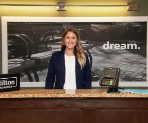 Photo 4 - Hampton Inn Erie-South