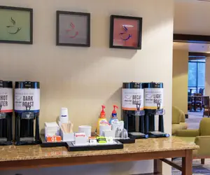 Photo 5 - Hampton Inn Erie-South