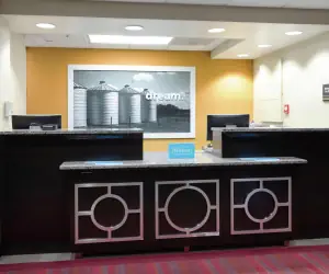 Photo 4 - Hampton Inn Houma