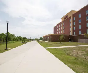 Photo 3 - Hampton Inn & Suites Oklahoma City Airport