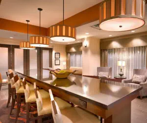 Photo 5 - Hampton Inn Omaha/West Dodge Road, Old Mill