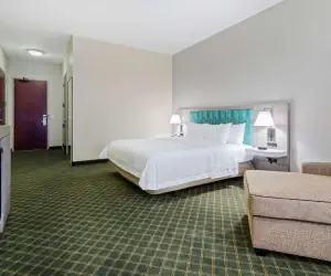 Photo 3 - Hampton Inn West Palm Beach-Lake Worth-Turnpike