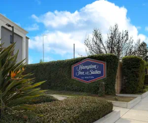 Photo 5 - Hampton Inn & Suites Tulare