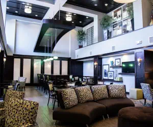 Photo 4 - Hampton Inn & Suites Sharon