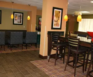 Photo 5 - Hampton Inn Youngstown-North