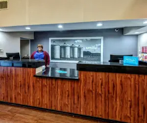 Photo 2 - Hampton Inn Batesville