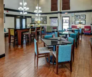 Photo 3 - Hampton Inn Batesville