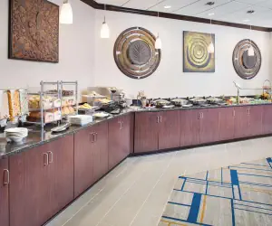 Photo 5 - DoubleTree by Hilton Baltimore - BWI Airport