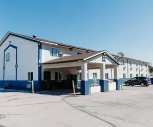 Photo 2 - Travelodge by Wyndham Worland