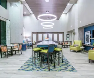 Photo 2 - Hampton Inn & Suites Glenarden/Washington DC