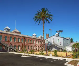 Photo 3 - Hampton Inn Petaluma, Ca