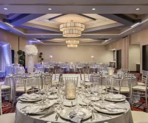 Photo 5 - Embassy Suites By Hilton Noblesville Indianapolis Conv Ctr