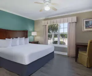 Photo 3 - The Sandbar Hotel, Trademark Collection by Wyndham