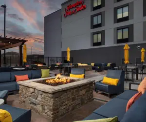 Photo 2 - Hampton Inn & Suites Rapid City Rushmore, SD