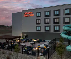 Photo 4 - Hampton Inn & Suites Rapid City Rushmore, SD