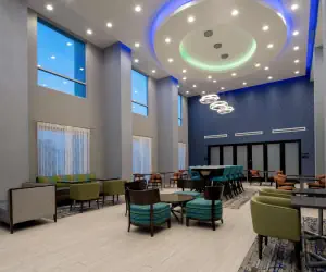 Photo 2 - Hampton Inn & Suites Gilroy, Ca