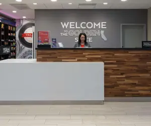 Photo 3 - Hampton Inn & Suites Gilroy, Ca