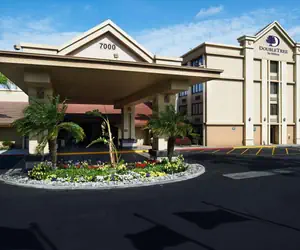 Photo 4 - Doubletree by Hilton Buena Park