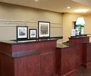 Photo 2 - Hampton Inn & Suites Indianapolis-Airport