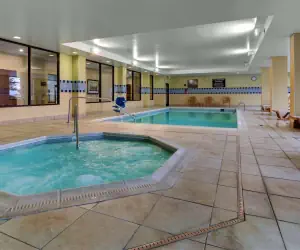 Photo 4 - Hampton Inn & Suites Indianapolis-Airport