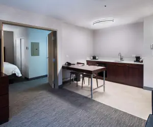 Photo 5 - Hampton Inn & Suites Lincolnshire